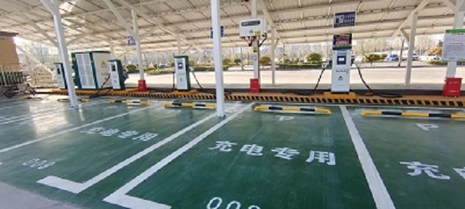 ɽ������Դ���׮����